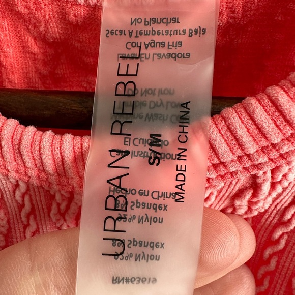 New Urban Rebel Textured Cropped Sweater Tank Top Retro Washed Coral Women’s Sm - Picture 6 of 10